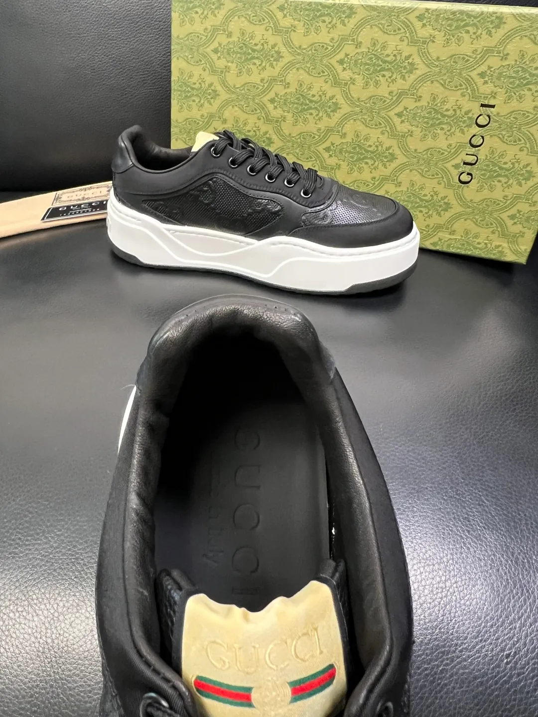 Men's shoes 💰840 Gucci high quality top crafts Gucci counter new original factory configuration, imported cowhide fabric from Italy, imported cowhide lining, breathable and comfortable, sole: original factory special supply original sole super comfortable, original factory and single goods, welcome to compare, code number 38-44 (customized 45 46)